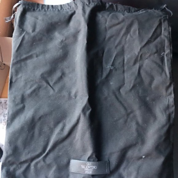 Brand New, Never Worn Valentino Garavani Women's Rockstud Cage Leather Pumps - Picture 4 of 13